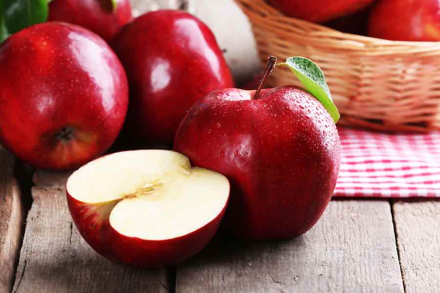 Nutritional value of each color of apple